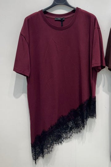 T-shirt com renda assimétrica LUMINA