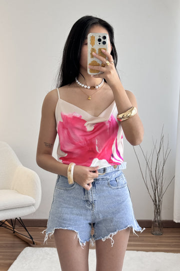 Look leve de verão com um toque floral