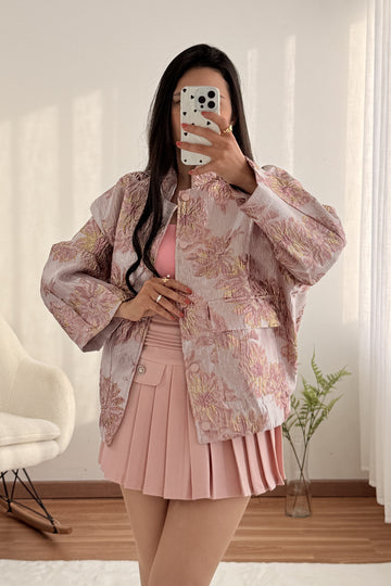 Abrigo con textura floral IVIVI