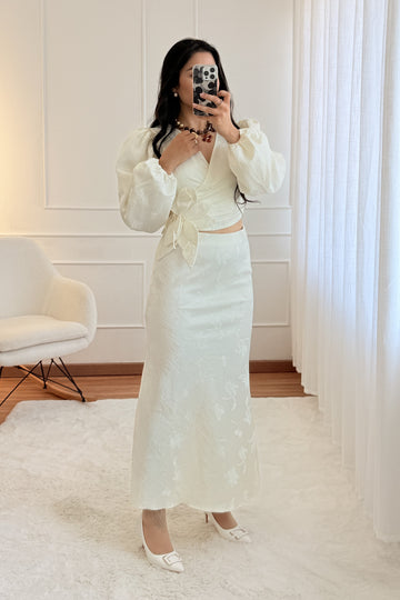 Saia tecido texturizado ELLI WHITE