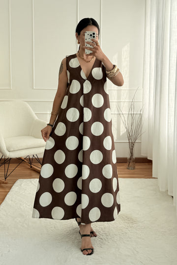 Vestido e padrão de bolinhas 100%algodão