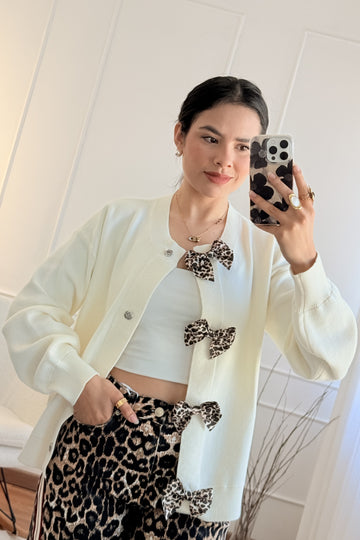 Cardigan em malha laços