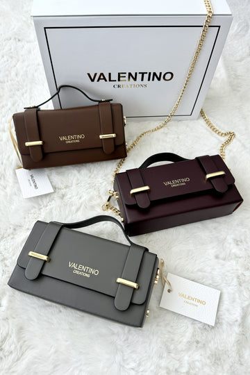 Bolsa Valen em pele com corrente dourada