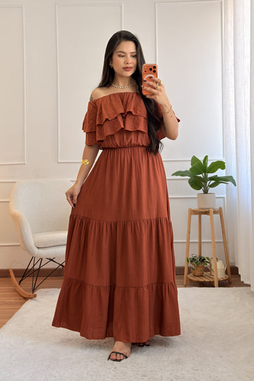 Vestido comprido de decote ombro a ombro