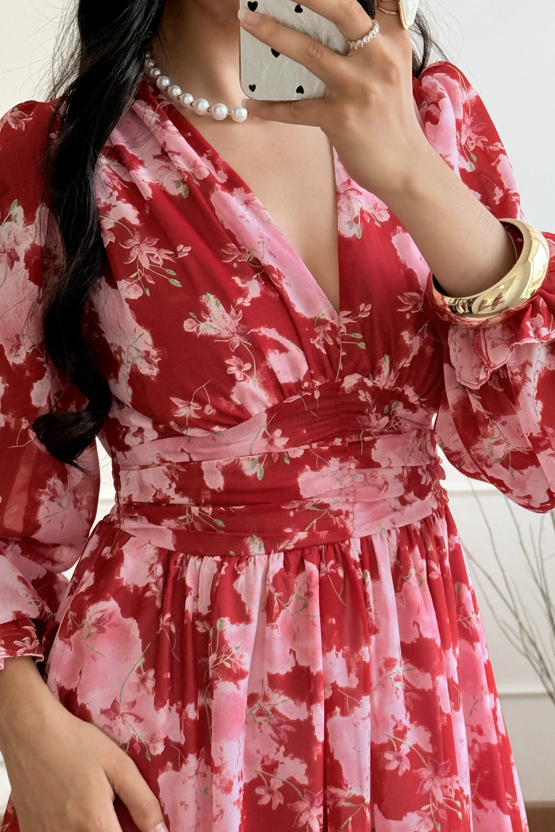 Vestido floral decote em V
