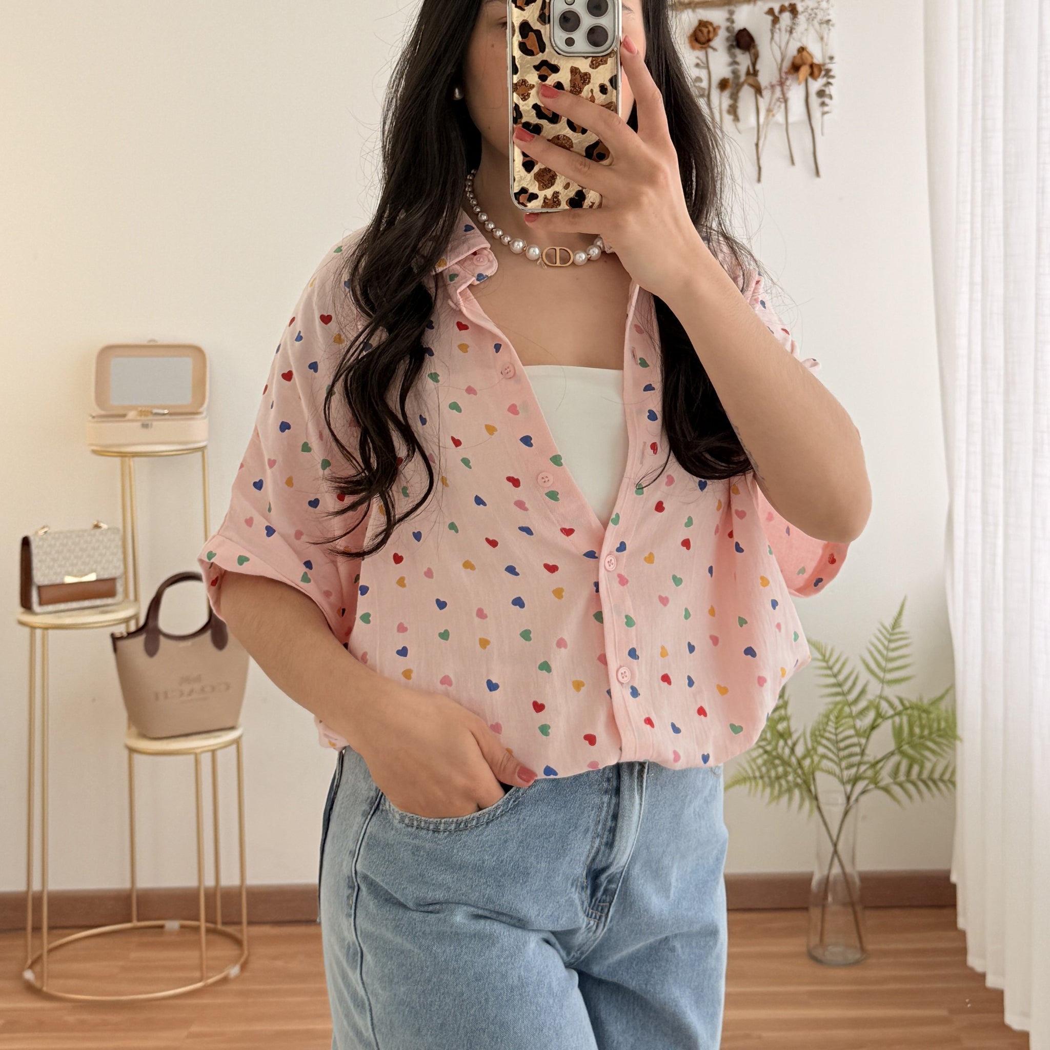 Blusa estampa de corações coloridos