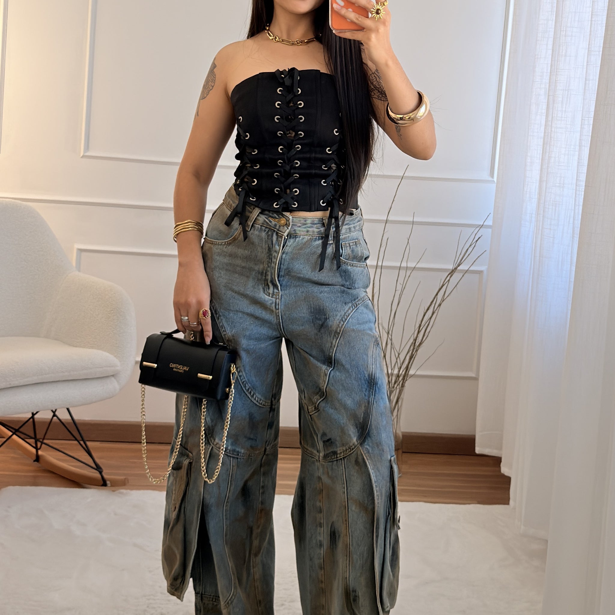 Top justo com cordões frontais AZAKA