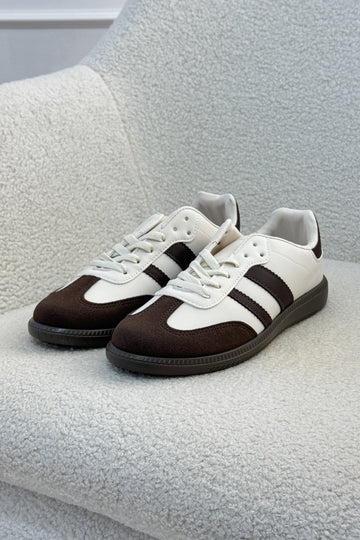 Sapatilhas Retro Casual em Pele e Camurça