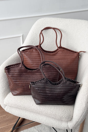 Bolsa de ombro entrançada em pele sintética (Grande )