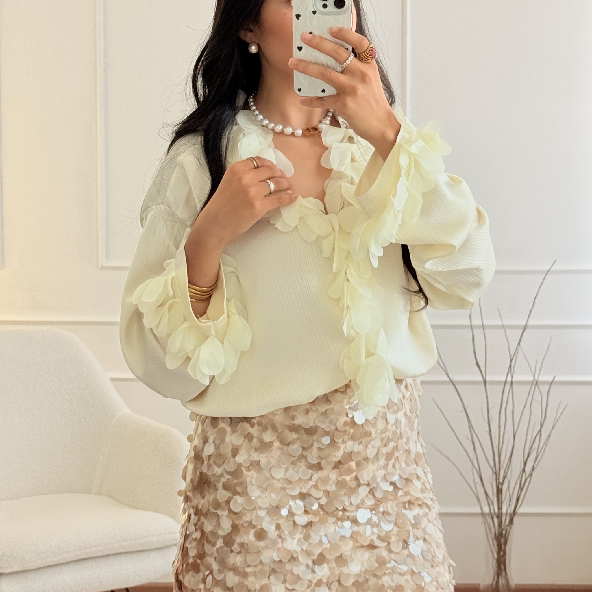Blusa detalhes florais 3D MOCHY