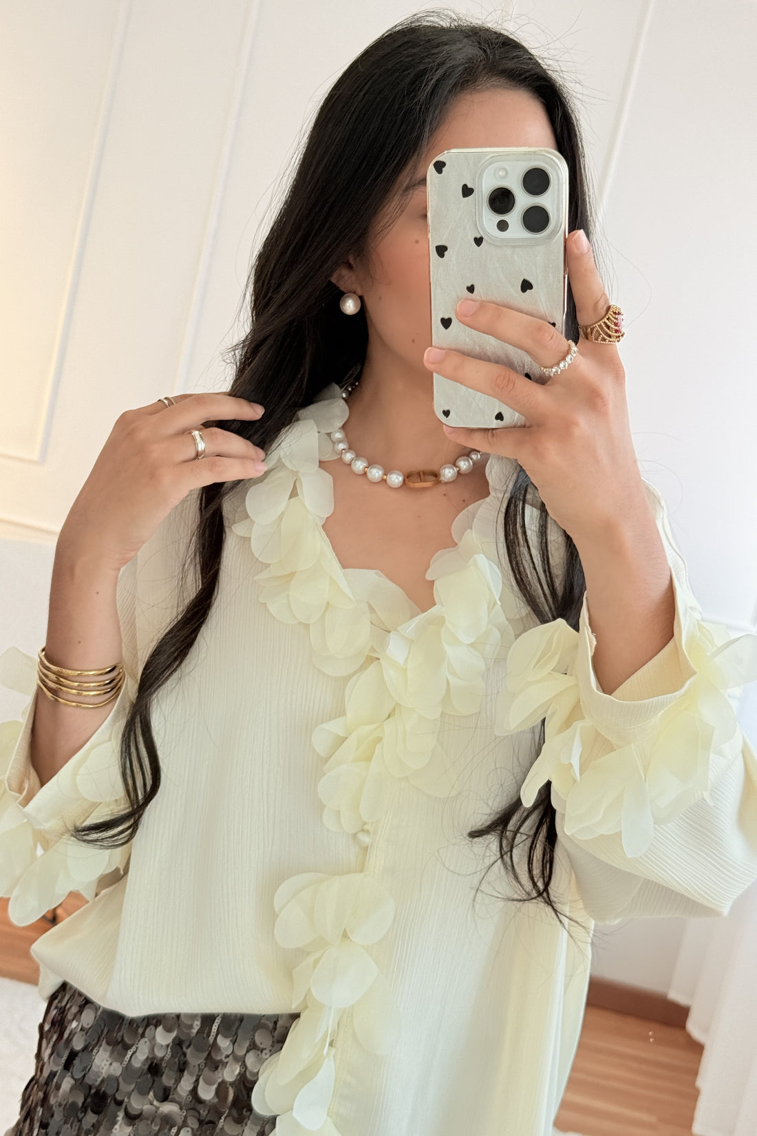 Blusa detalhes florais 3D MOCHY