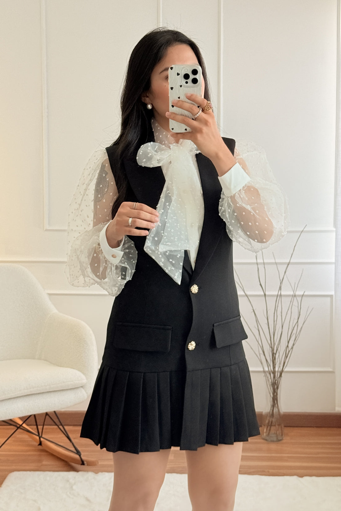 Vestido botões decorativos e saia plissada ELLI WHITE