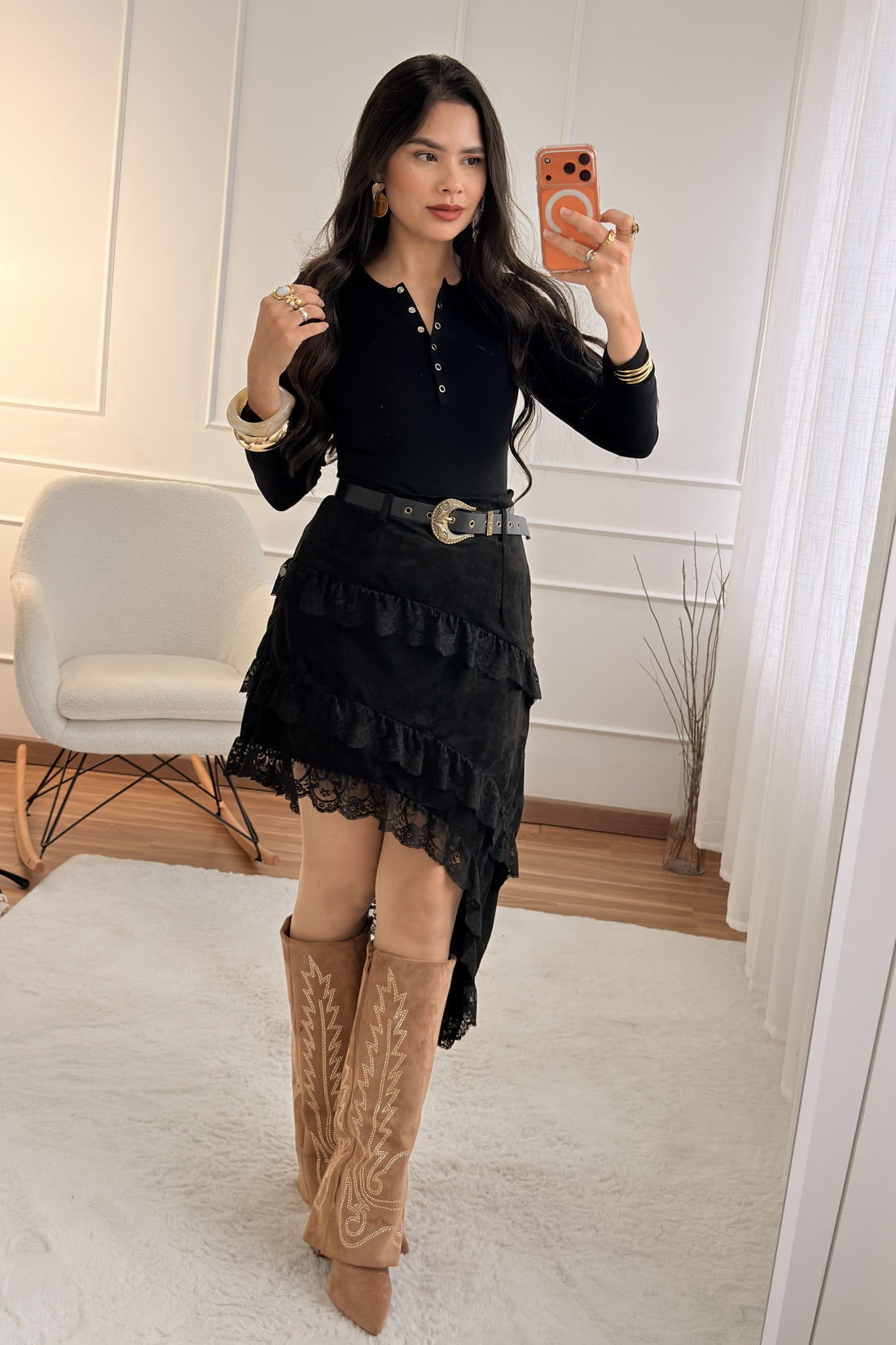 Saia assimétrica com renda e cinto MOCHY