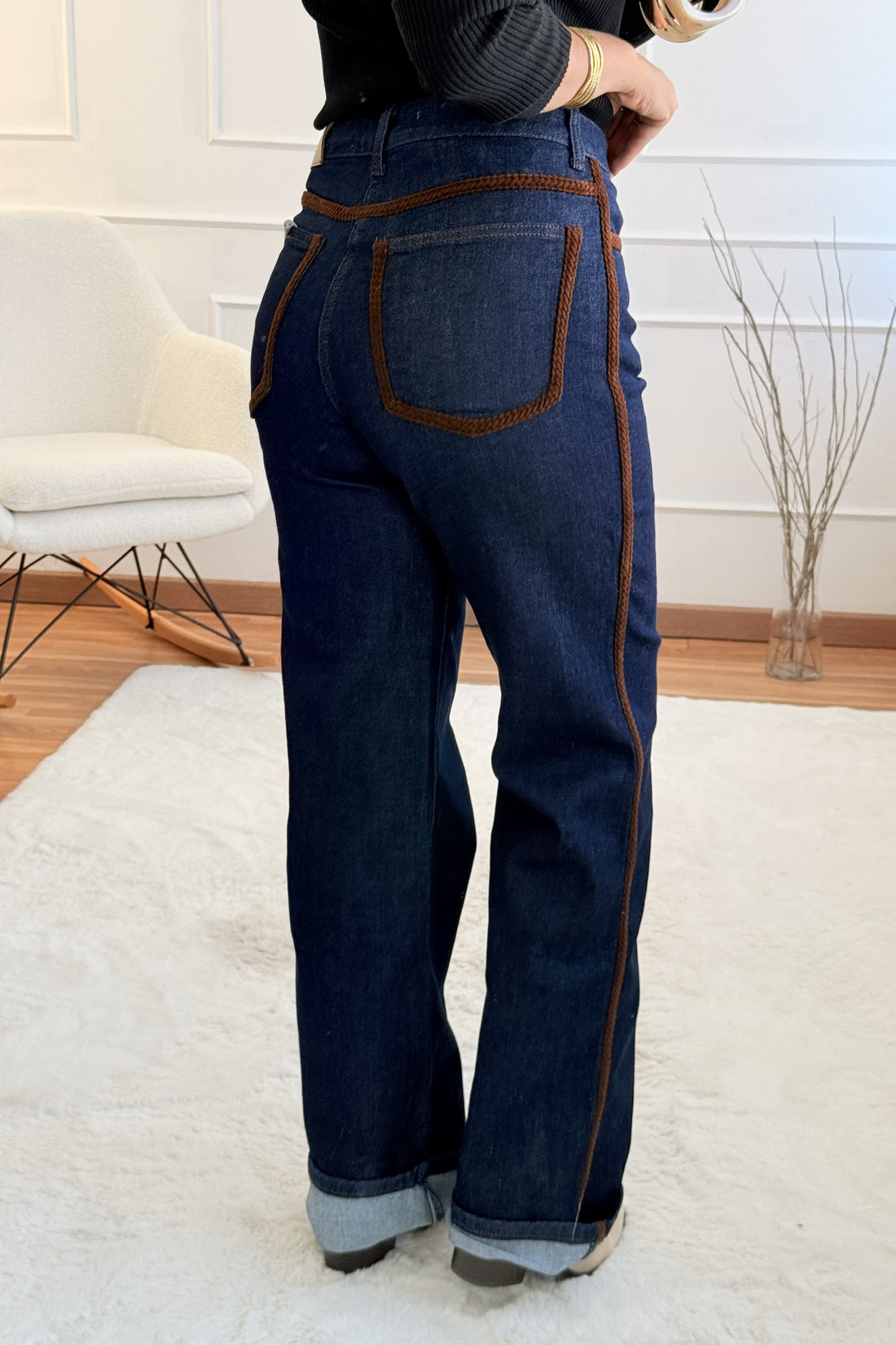 Calça com linhas castanhas QUEEN HEARTS