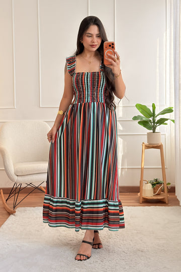 Vestido às riscas