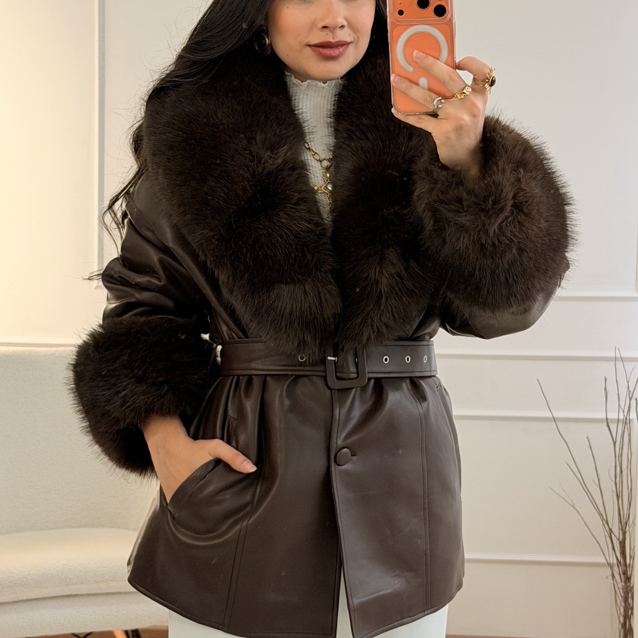 Casaco ecopele com pêlo removível MOCHY