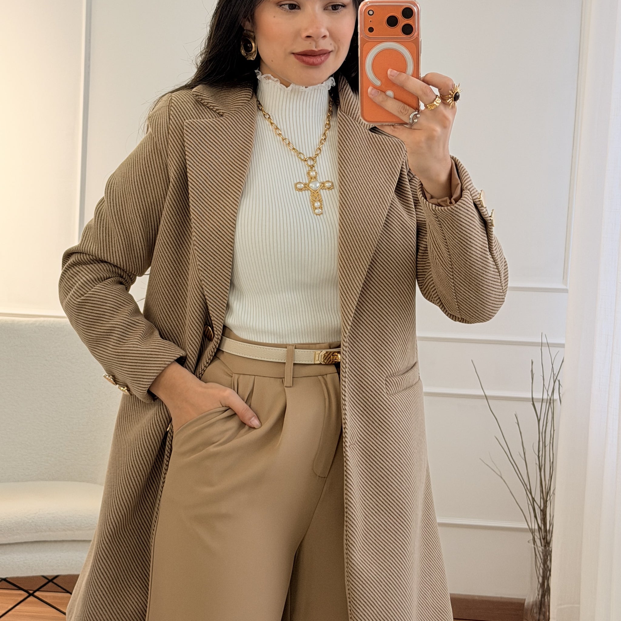 Casaco tweed alongado elegante