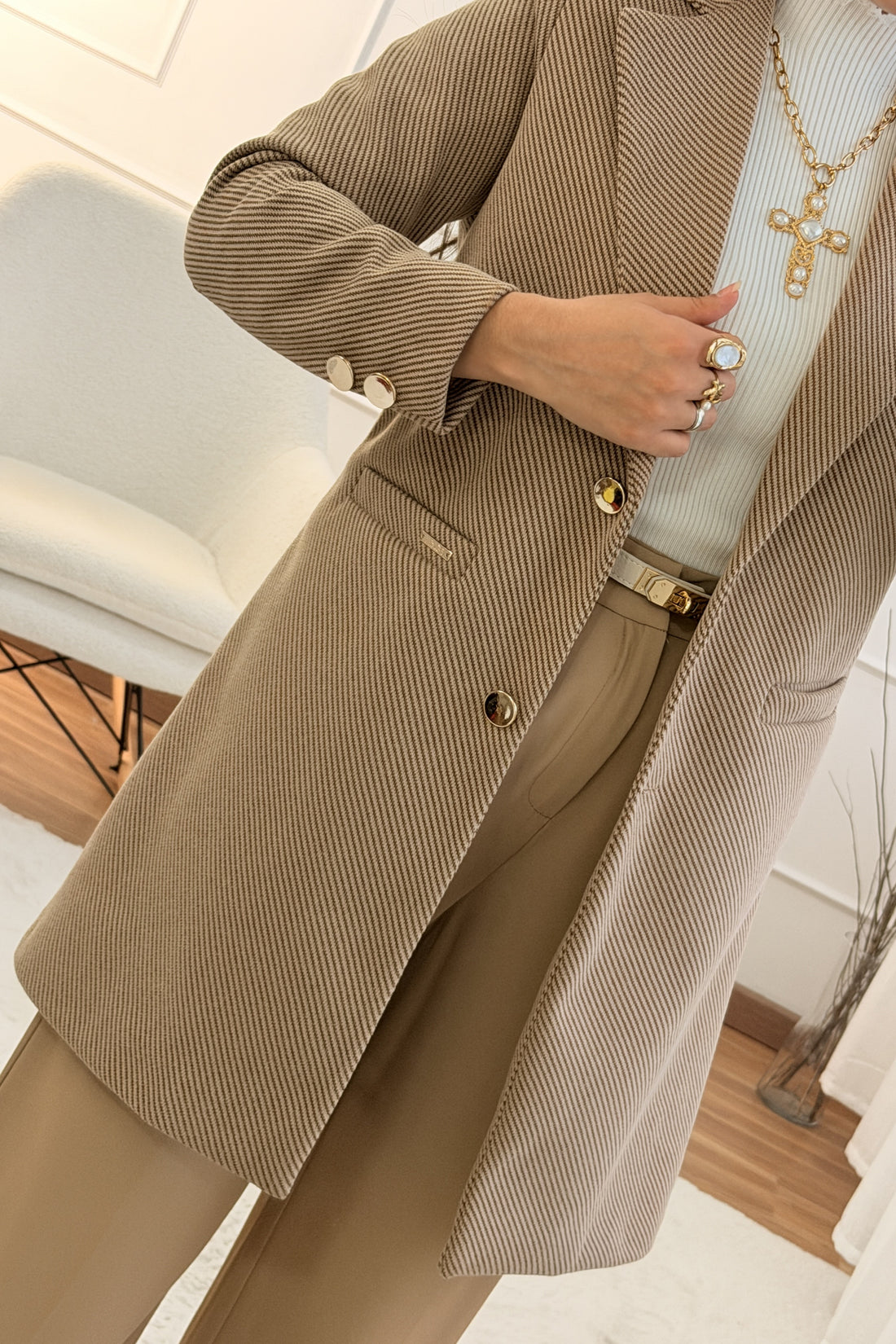 Casaco tweed alongado elegante