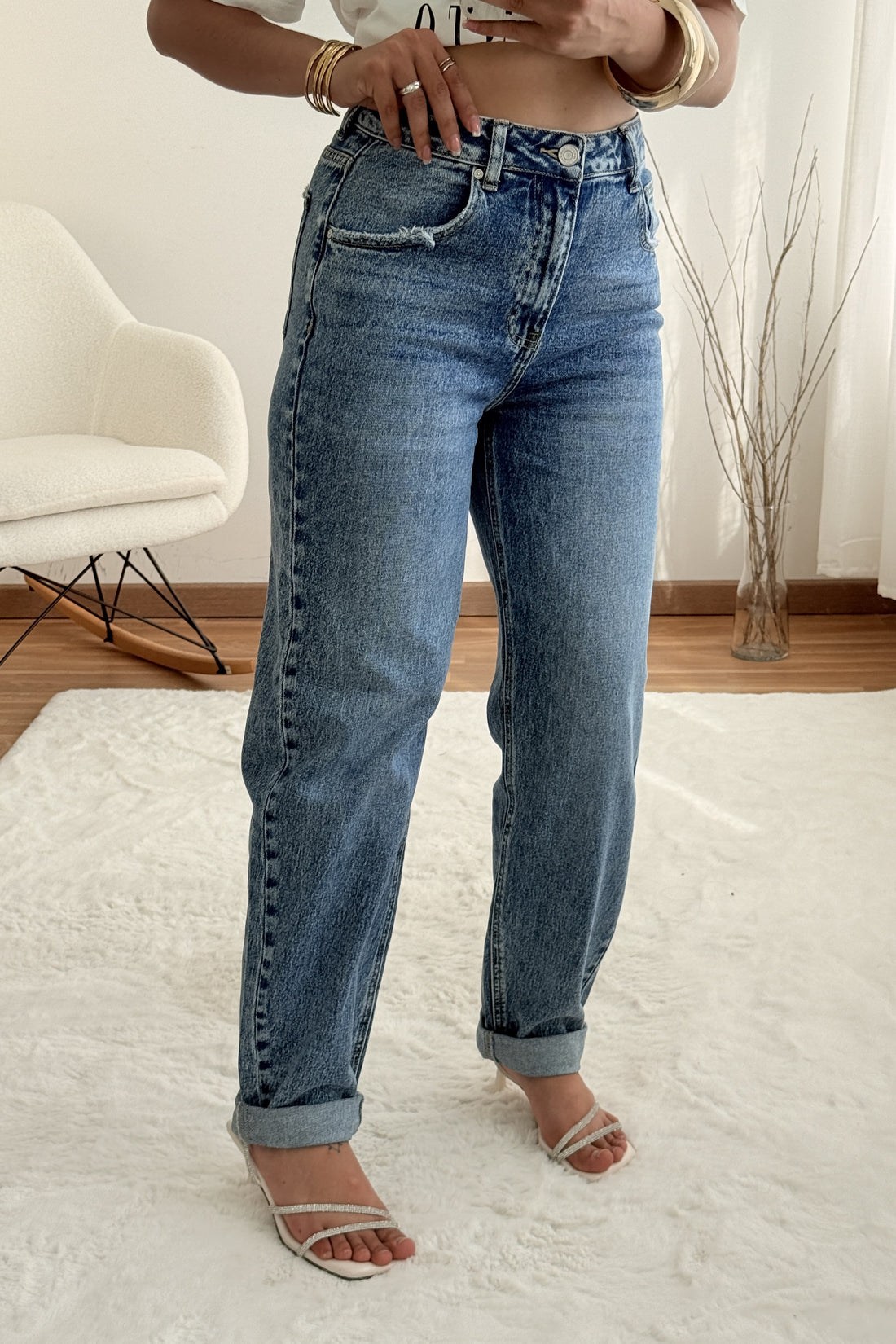 Calça de cintura subida