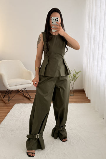 Blusa pregas laterais LUMINA