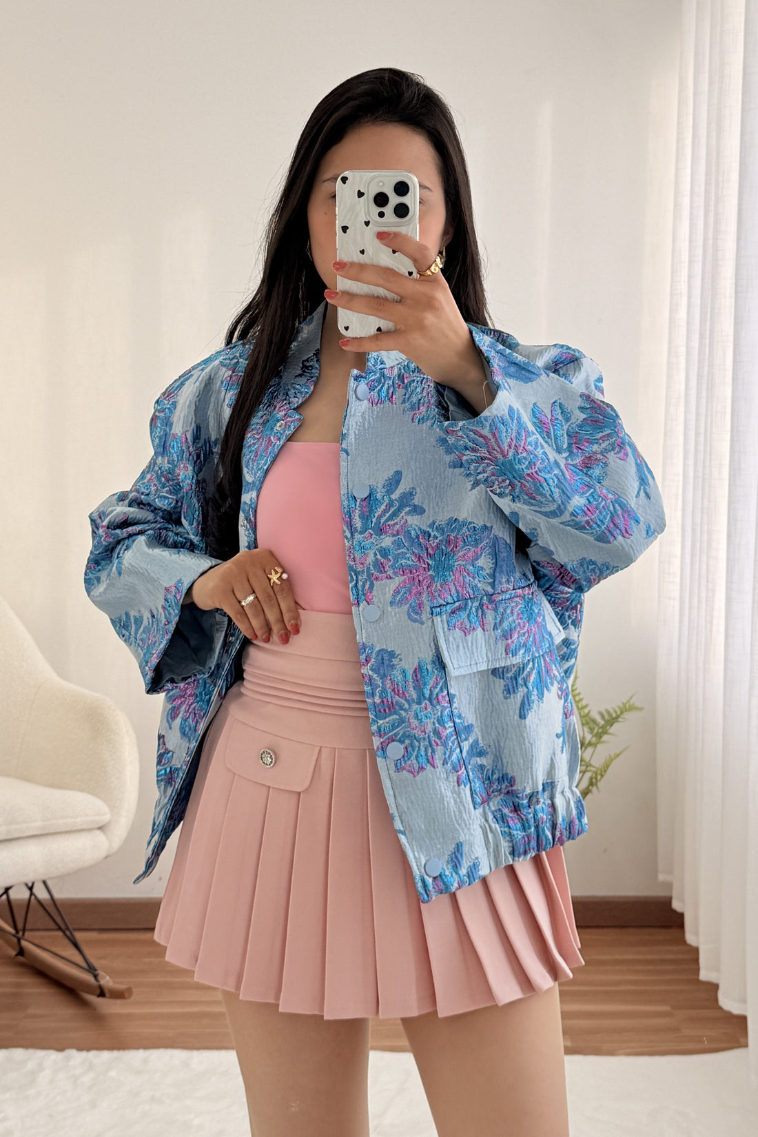 Abrigo con textura floral IVIVI
