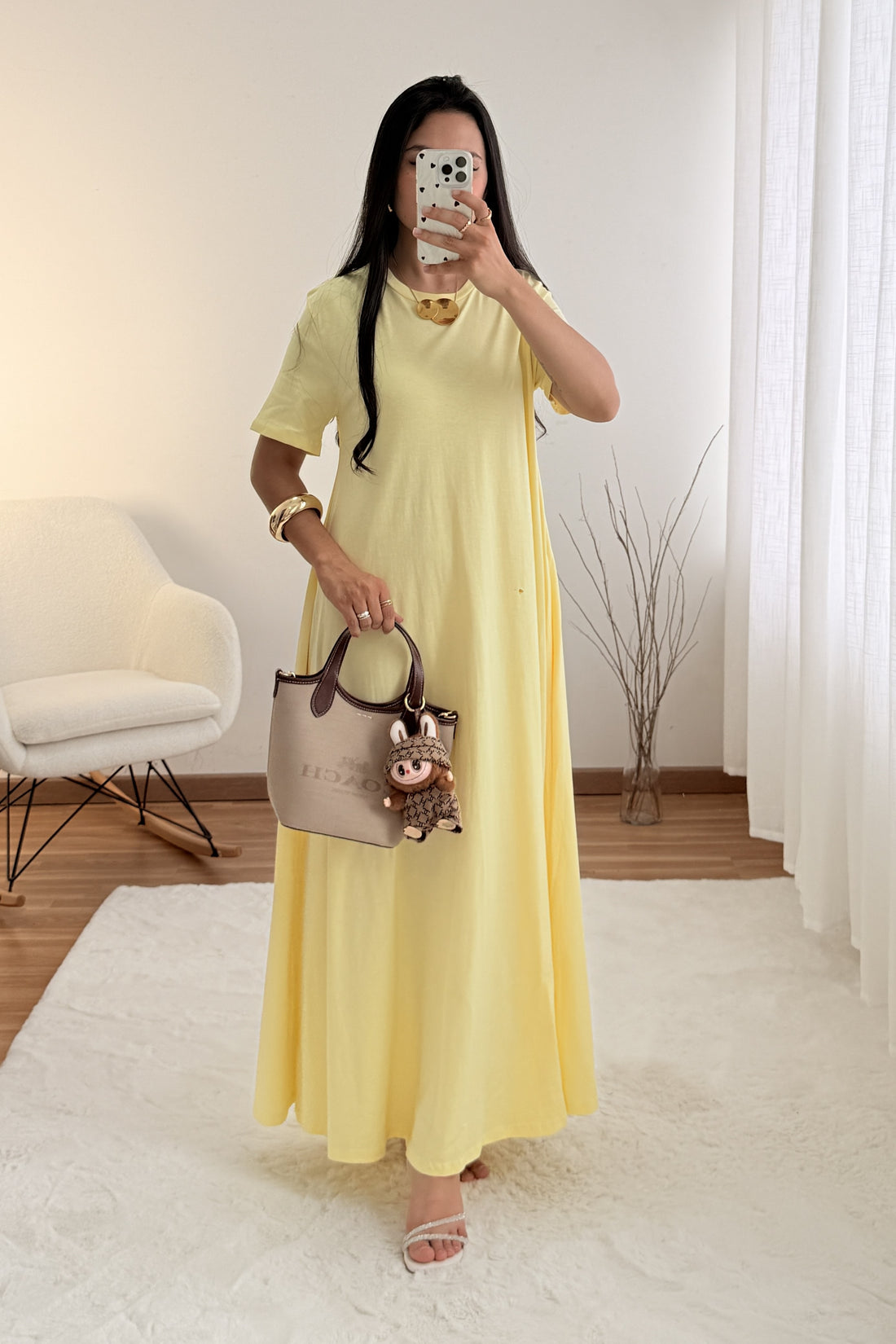 Vestido maxi estilo t-shirt com corte fluido e manga curta LUMINA