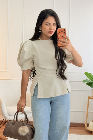 Blusa com fenda na barra e decote nas costas IVIVI