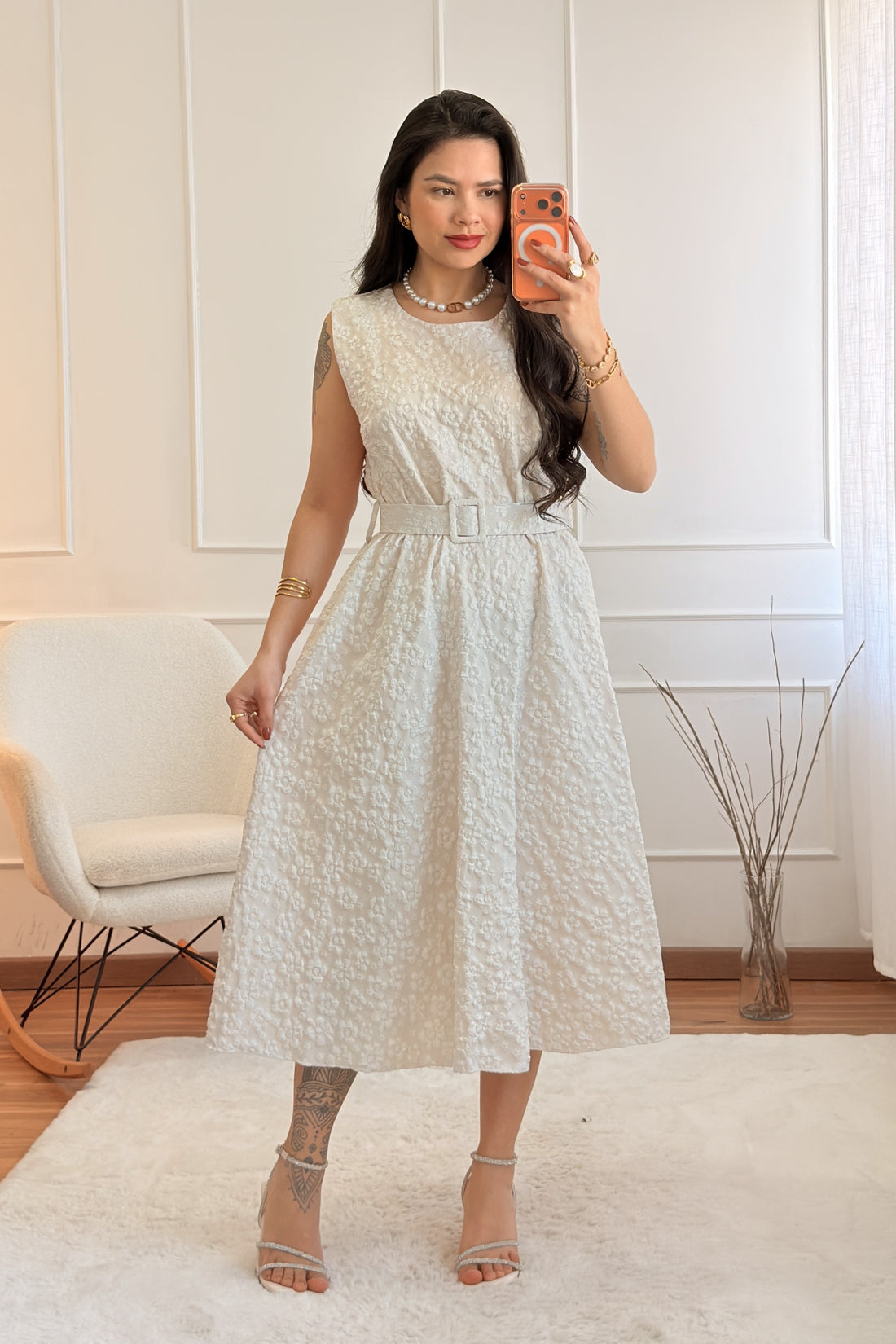 Vestido texturizado com cinto