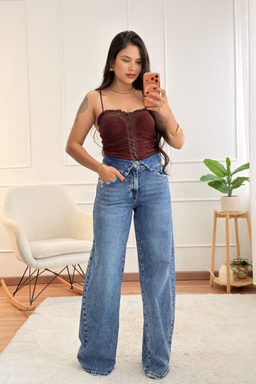 Calça jeans wide leg com cintura de aba virada QUEEN HEARTS
