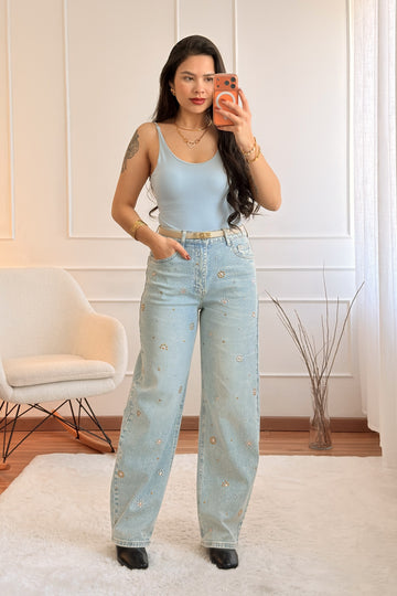 Calça jeans pedrarias delicadas