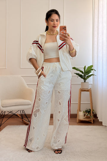 Calça sangallo com bordados florais LUMINA
