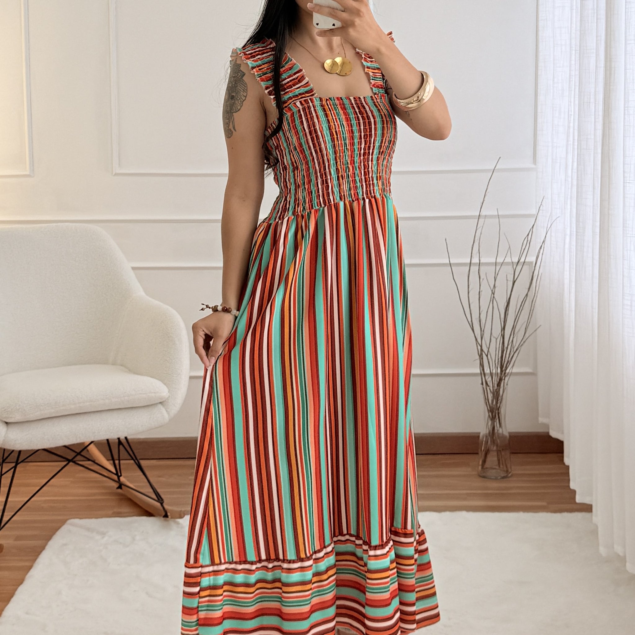 Vestido longo com alças franjadas