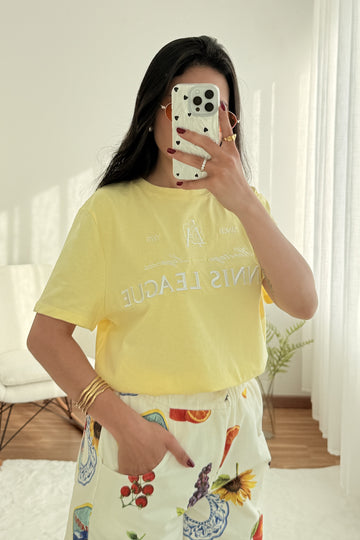 T-shirt bordado de letras
