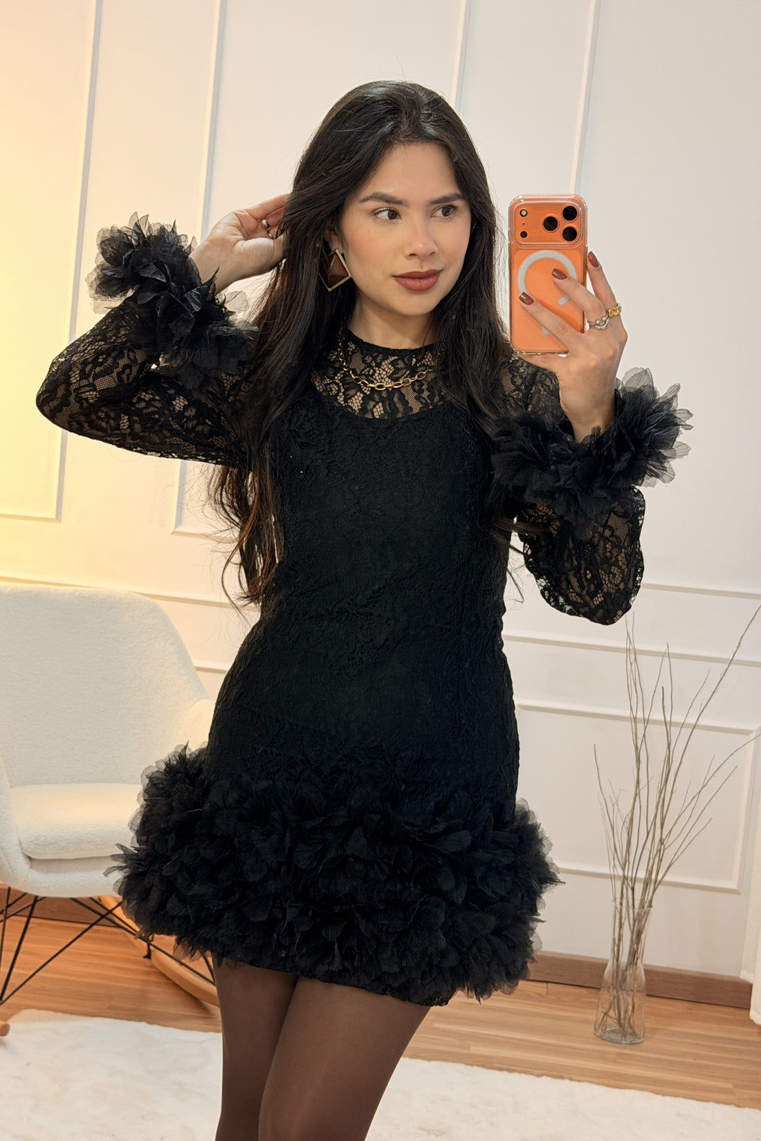 Vestido Curto em Renda