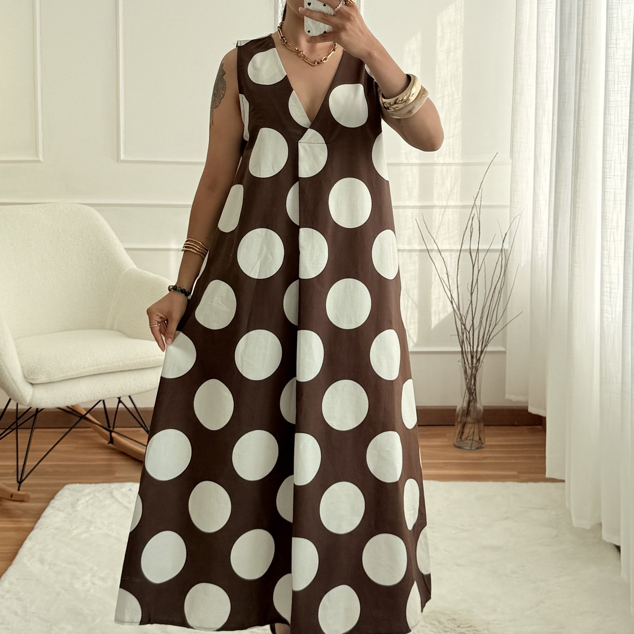 Vestido e padrão de bolinhas 100%algodão