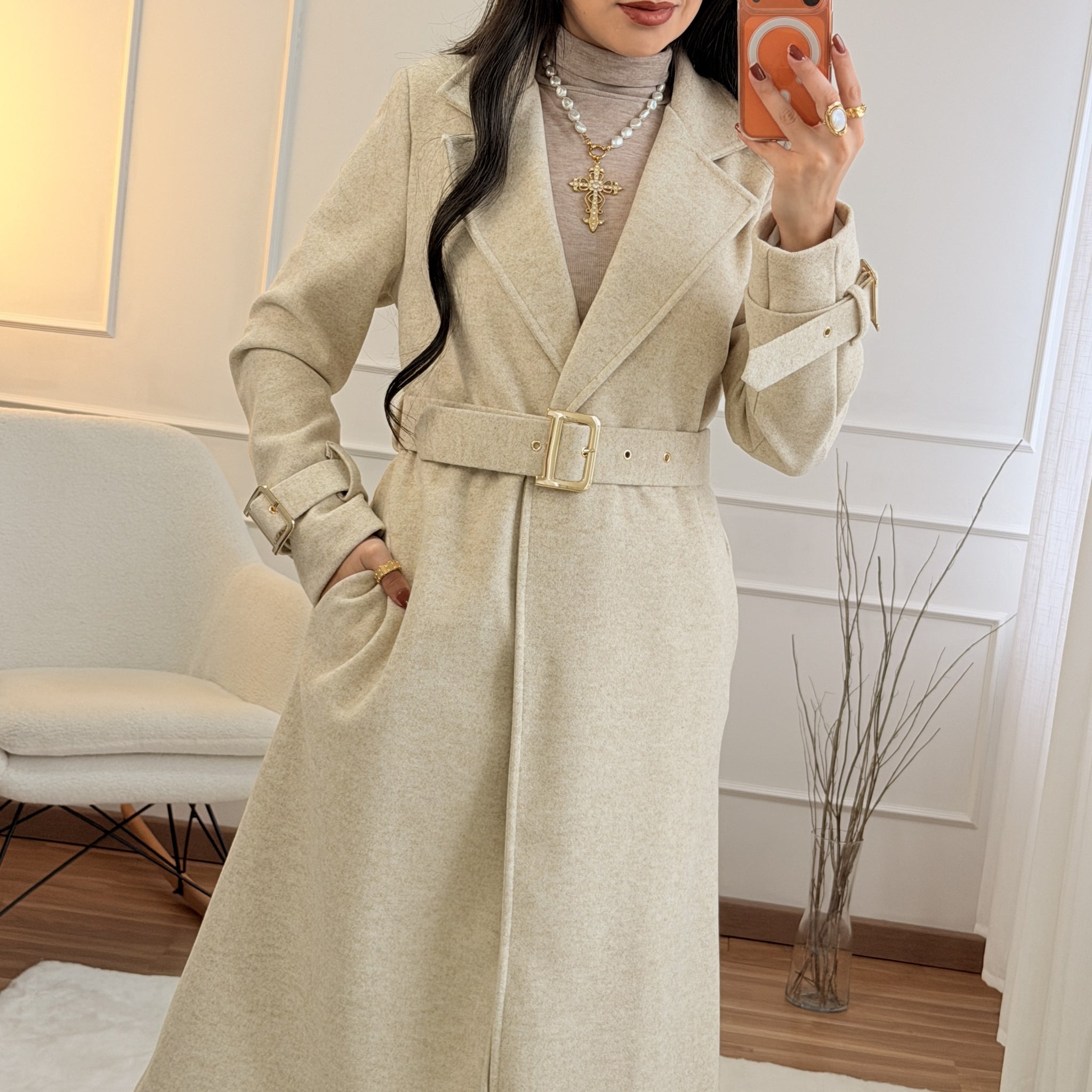 Casaco Midi com Cinto e Fivela Dourada