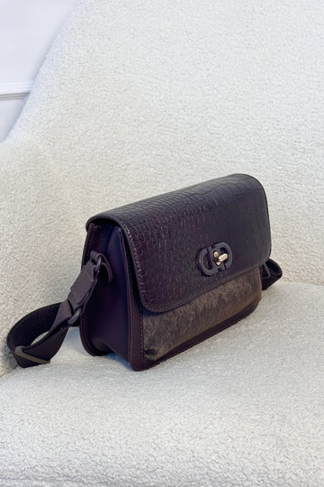 Bolsa tiracolo com aba e padrão de crocodilo vintage