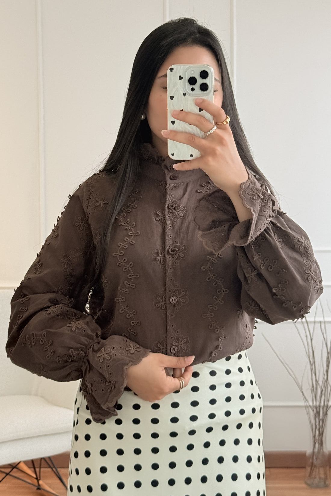 Blusa de renda bordada DROLE DE COPINE