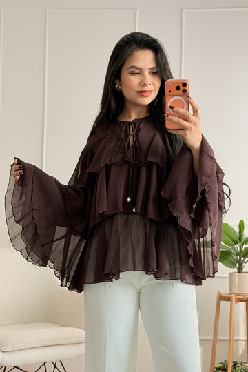 Blusa em chiffon com folhos