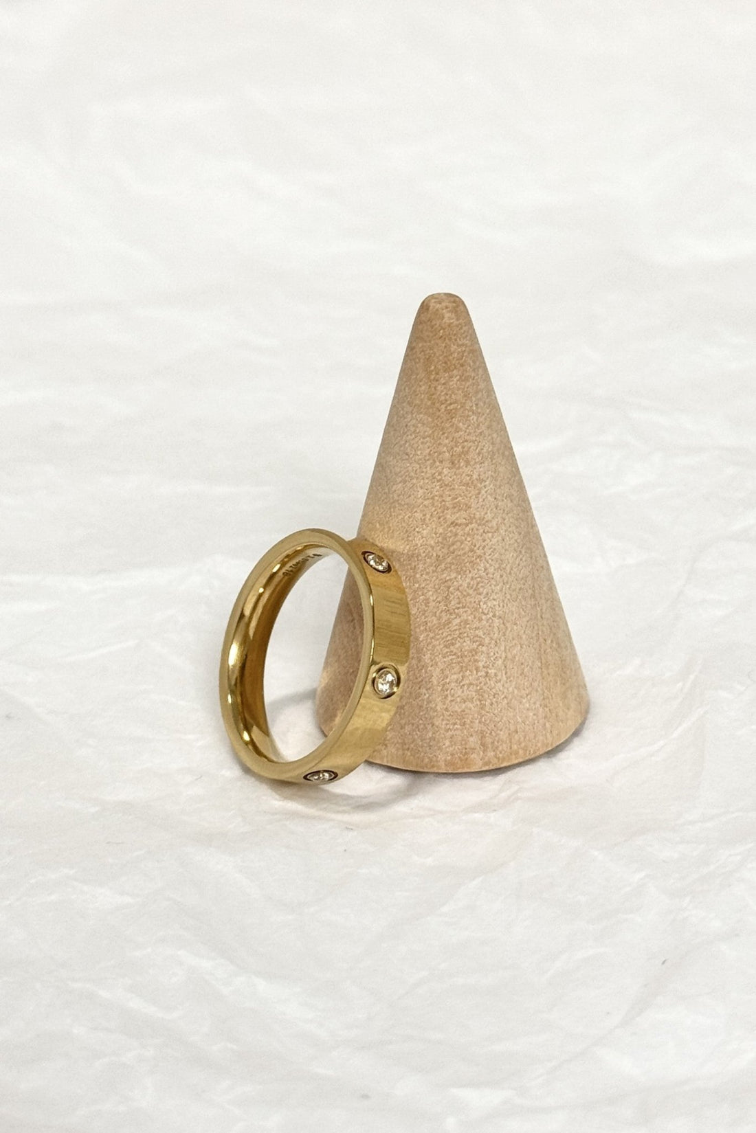 Anel de Banda Larga em Aço com Cristais - lavishiochicAnellavishiochic