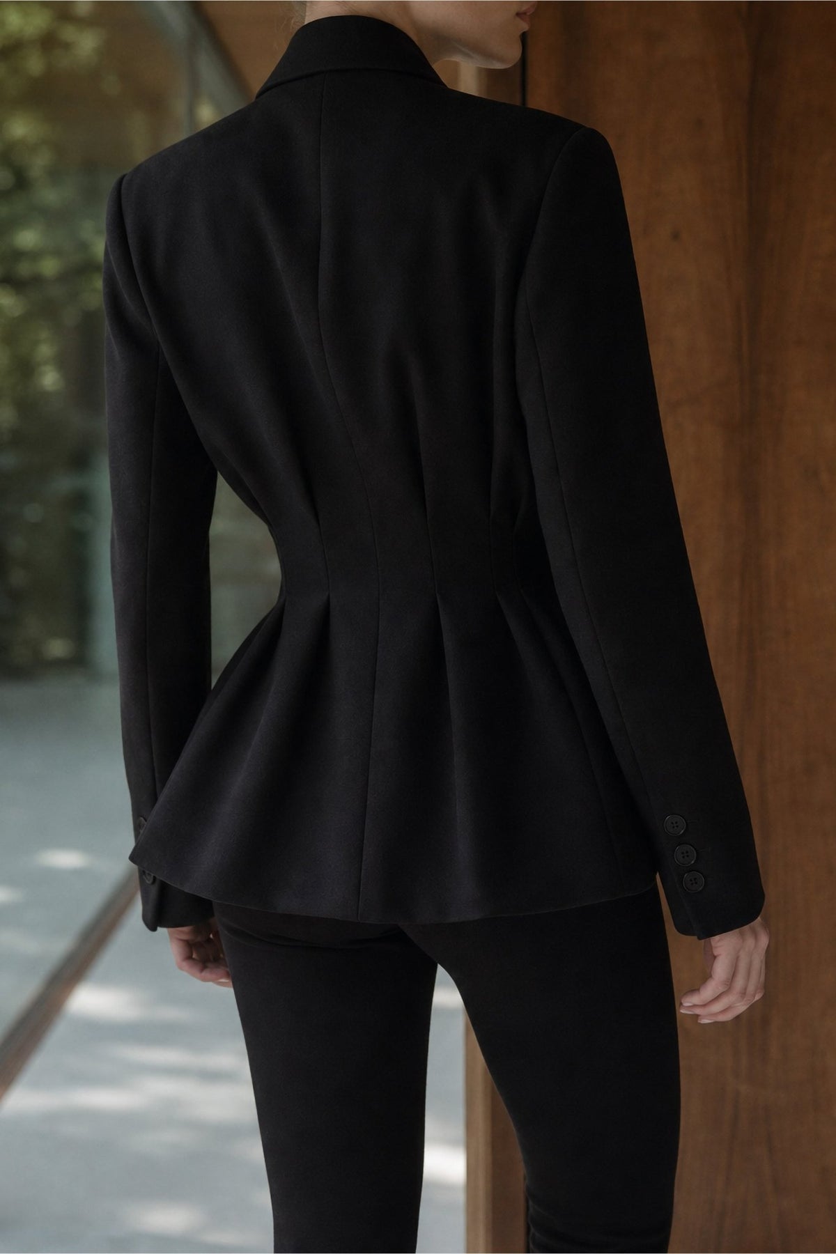 Blazer com cintura marcada e drapeados LUMINA - lavishiochicBlazerlumina