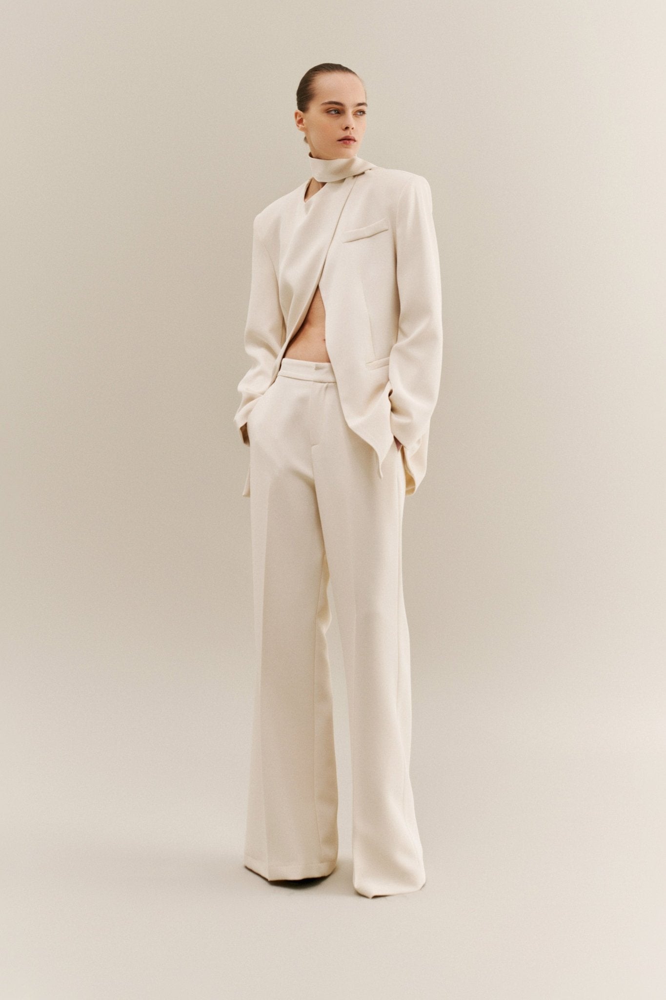 Blazer com lenço LUMINA - lavishiochiccasacolumina