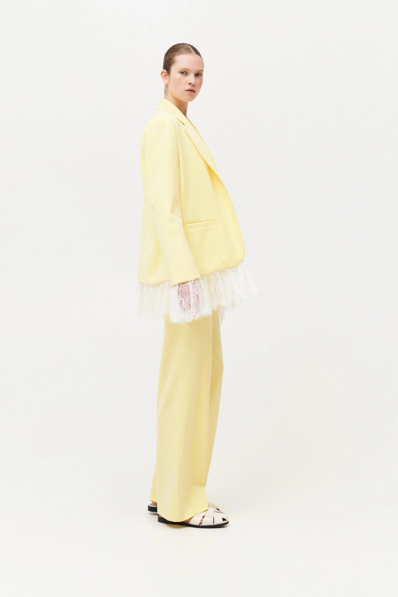 Blazer com renda Y0081 LUMINA - lavishiochicBlazerlumina