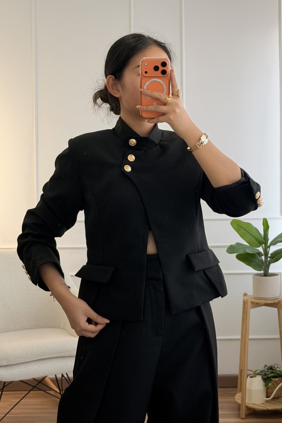 Blazer gola alta com botões dourados IVIVI - lavishiochicBlazerIVIVI
