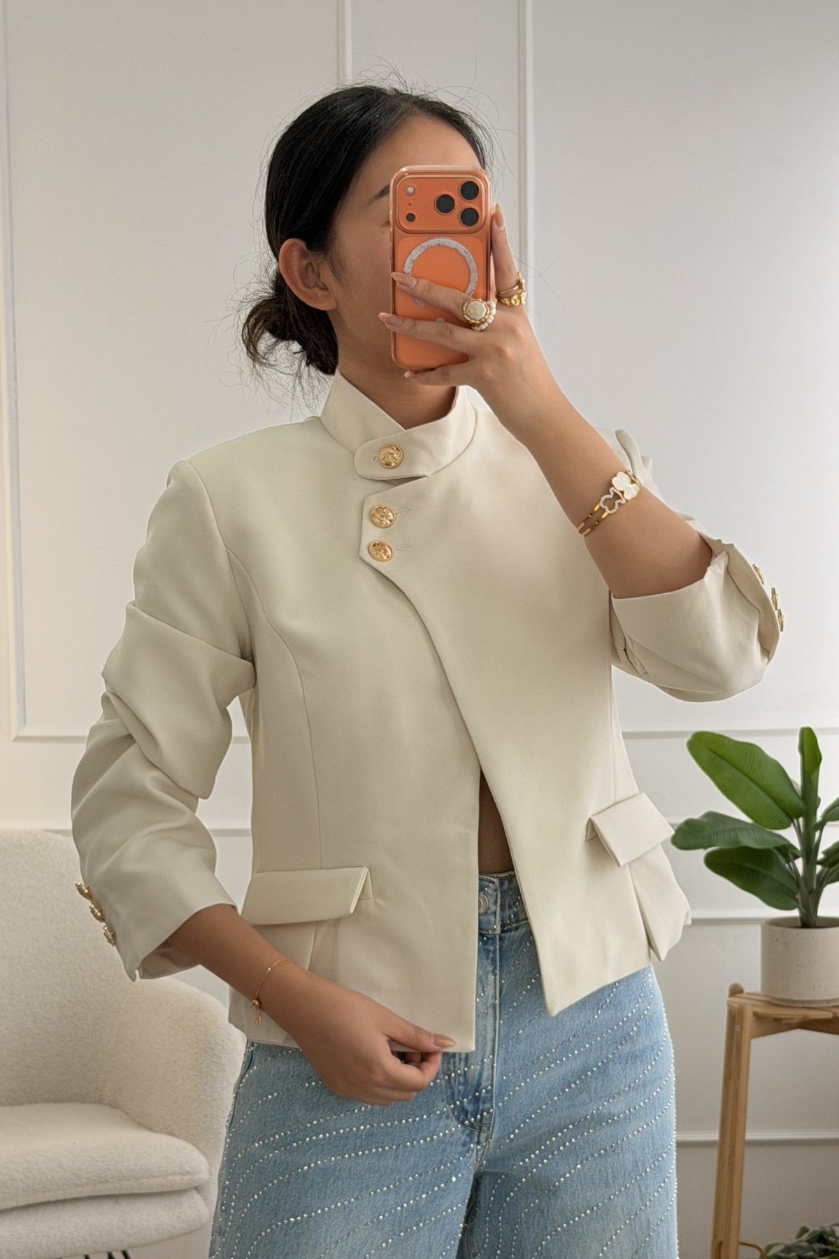 Blazer gola alta com botões dourados IVIVI - lavishiochicBlazerIVIVI