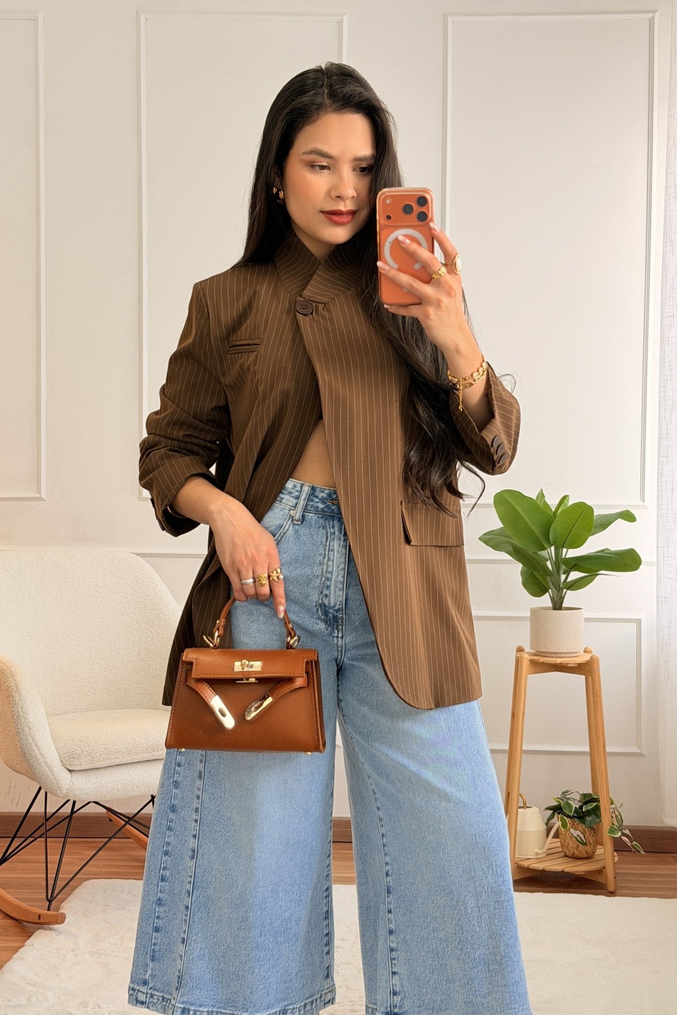 Blazer listrado com gola assimétrica - lavishiochiccasacolavishiochic