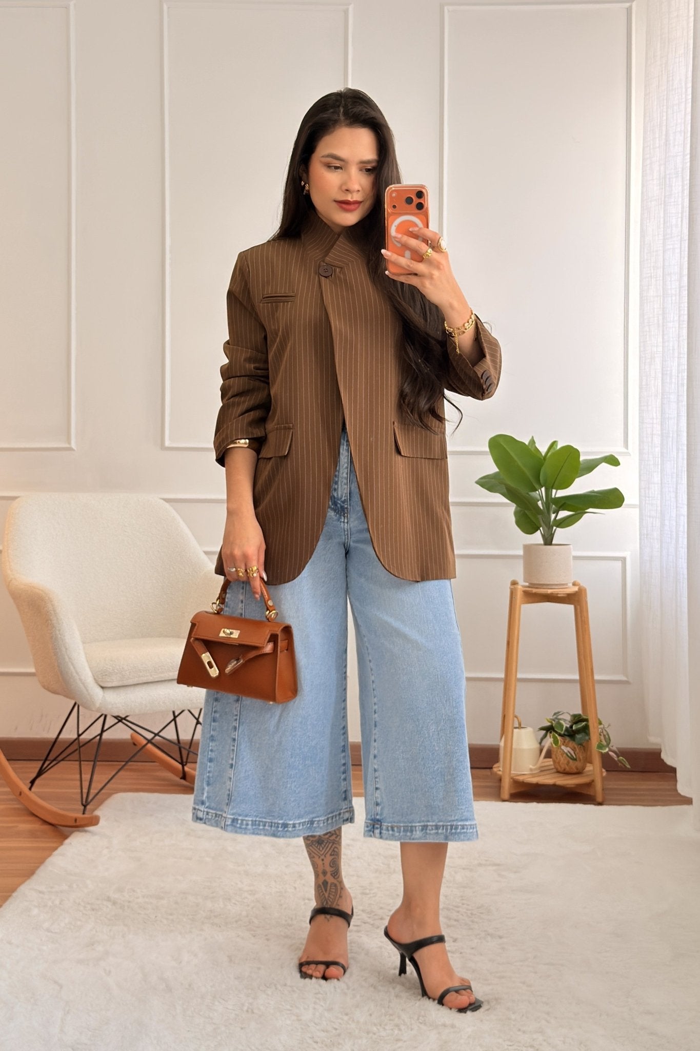 Blazer listrado com gola assimétrica - lavishiochiccasacolavishiochic
