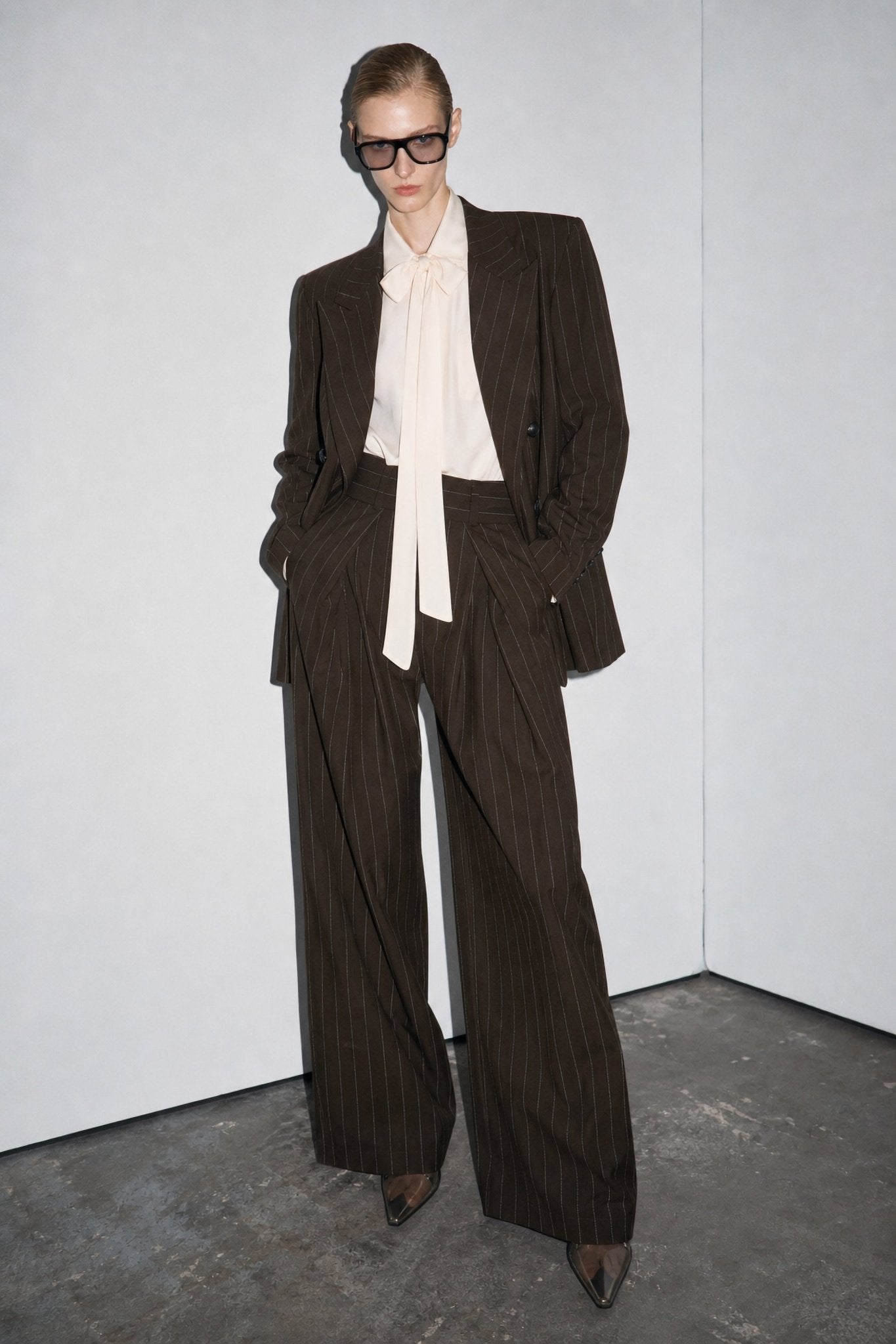 Blazer oversize às riscas com lapelas LUMINA - lavishiochiccasacolumina