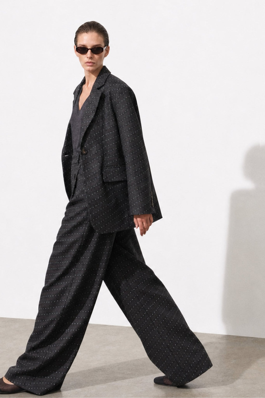 Blazer oversized às micro-riscas com bolsos LUMINA - lavishiochiccasacoslumina