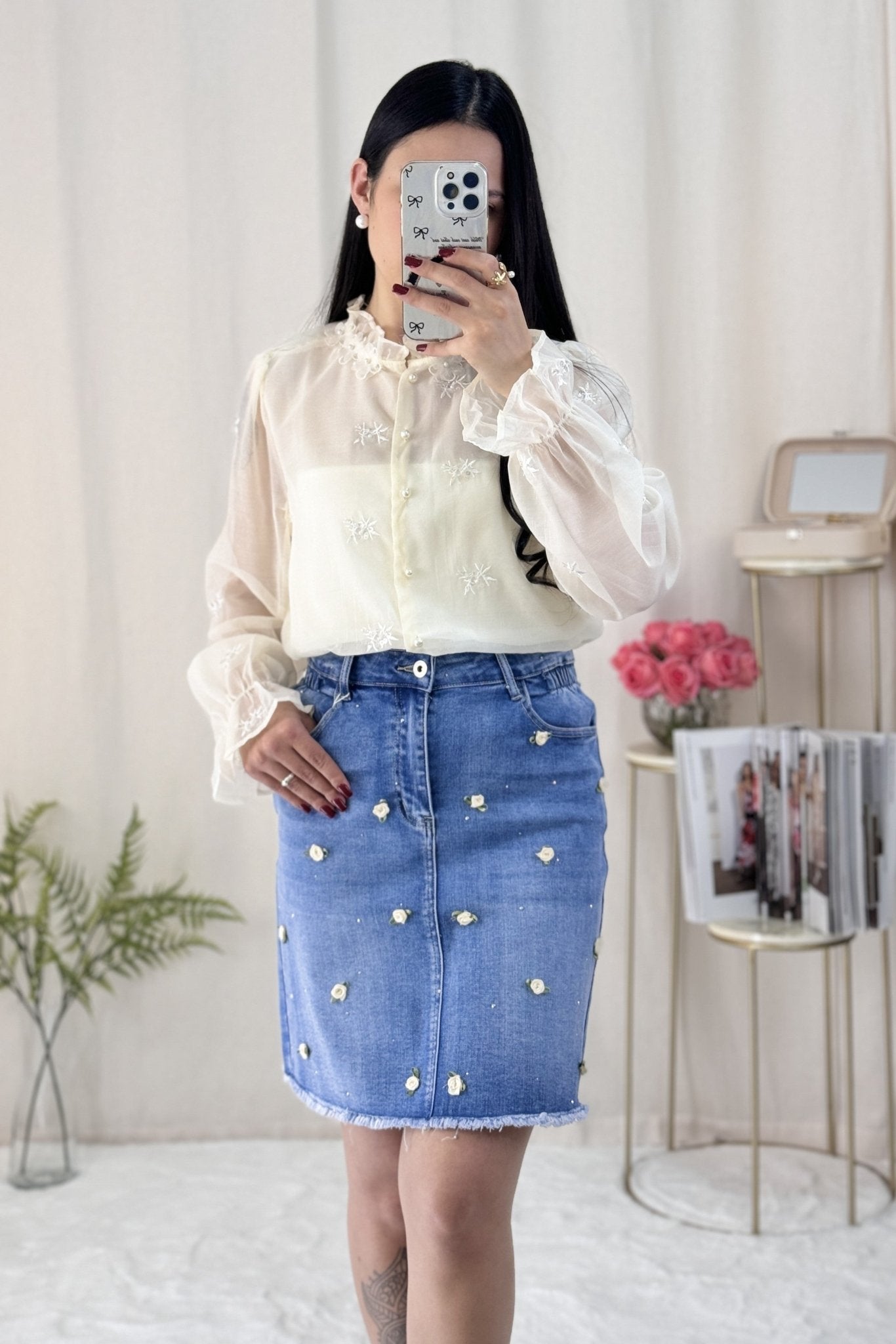 Blusa bordados florais AZAKA - lavishiochiccamisaAZAKA